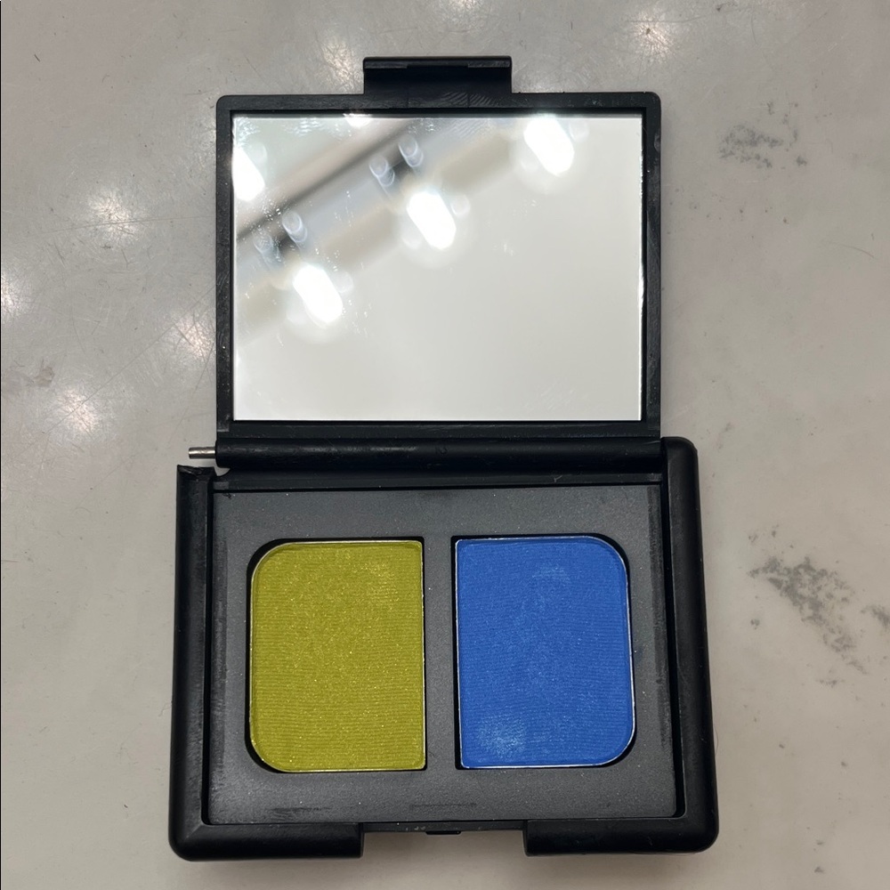 NARS ‘RATED R’ Eyeshadow Compact